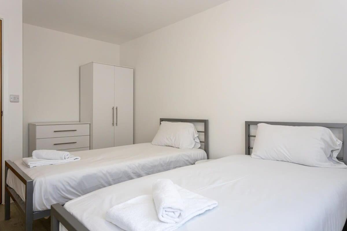Stunning 2 Bed In Salford Amazing Views Apartment